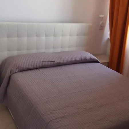 Luxury Living Bed & Breakfast 4*
