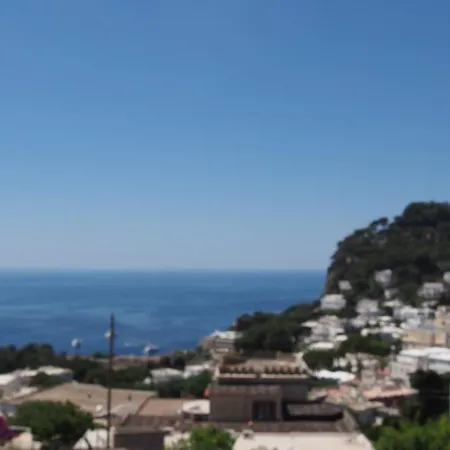Bed & Breakfast Luxury Living 4*