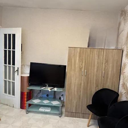 Bed & Breakfast Luxury Living 4*