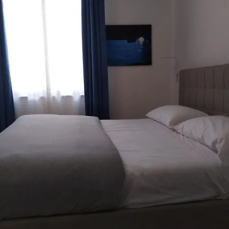 Luxury Living Nocleg ze śniadaniem 4*